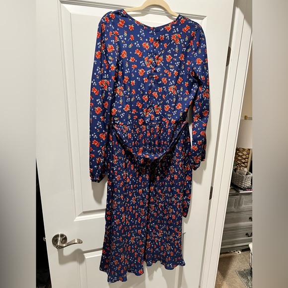 Influence | Floral Print Midi Dress with Pleated Skirt Belted - Picture 5 of 7